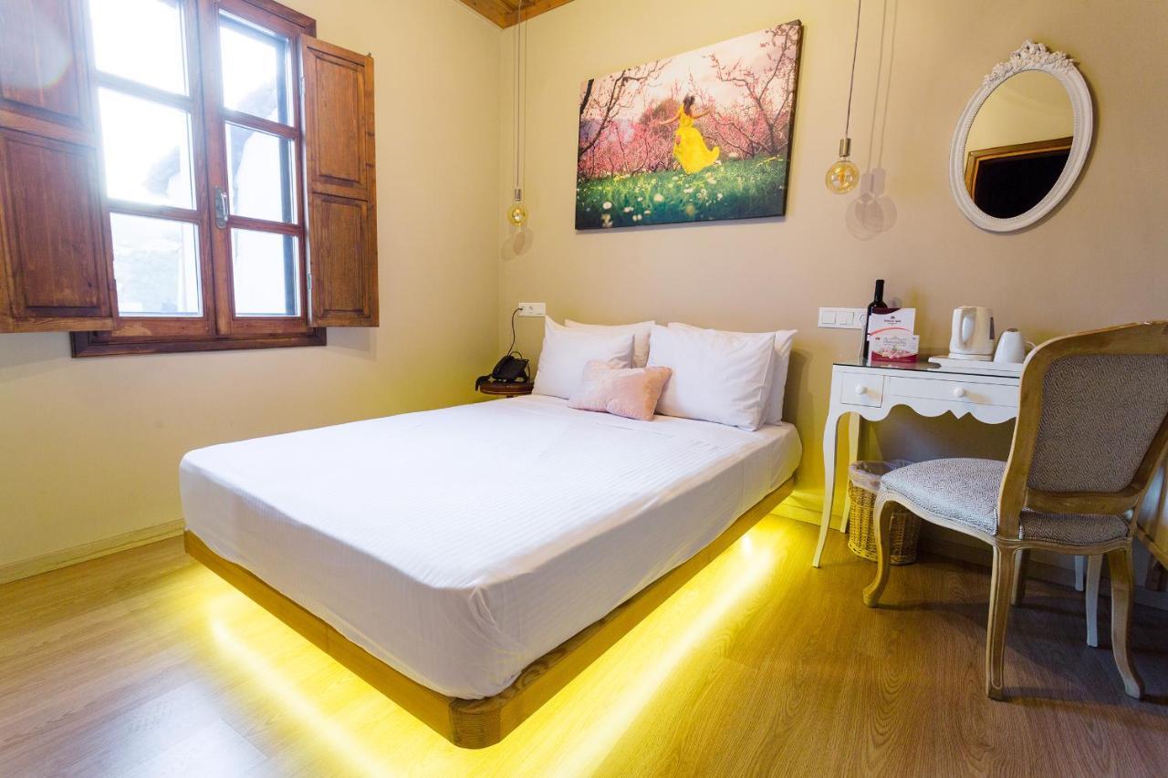 Blossom Rooms & Suite Veria  Exterior foto